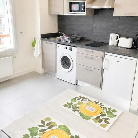 Appartement M084 Et Spacieux Môle