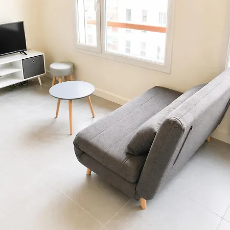 M084 Et Spacieux Mole Apartment