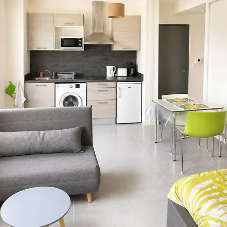 Appartement M084 Et Spacieux Môle *